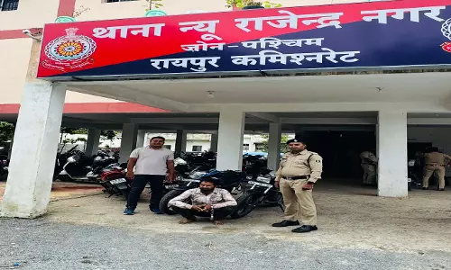 रायपुर में दोपहिया वाहन चोरी करने वाला आरोपी गिरफ्तार, चोरी की 2 बाइक बरामद